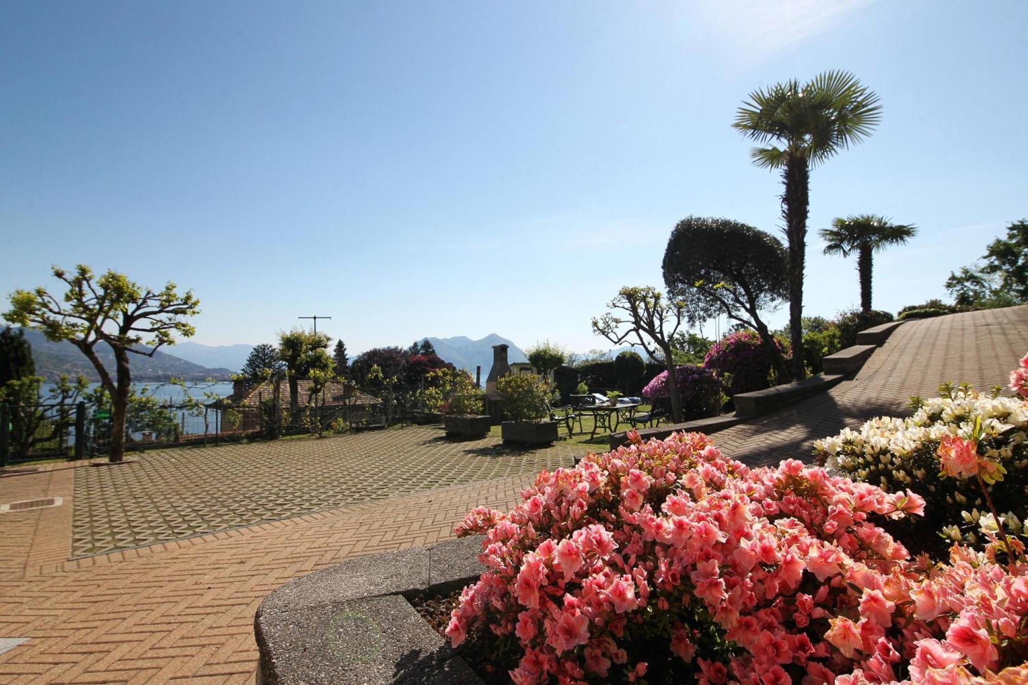 The Cottage On The Lake - Happy Rentals Baveno Exteriér fotografie