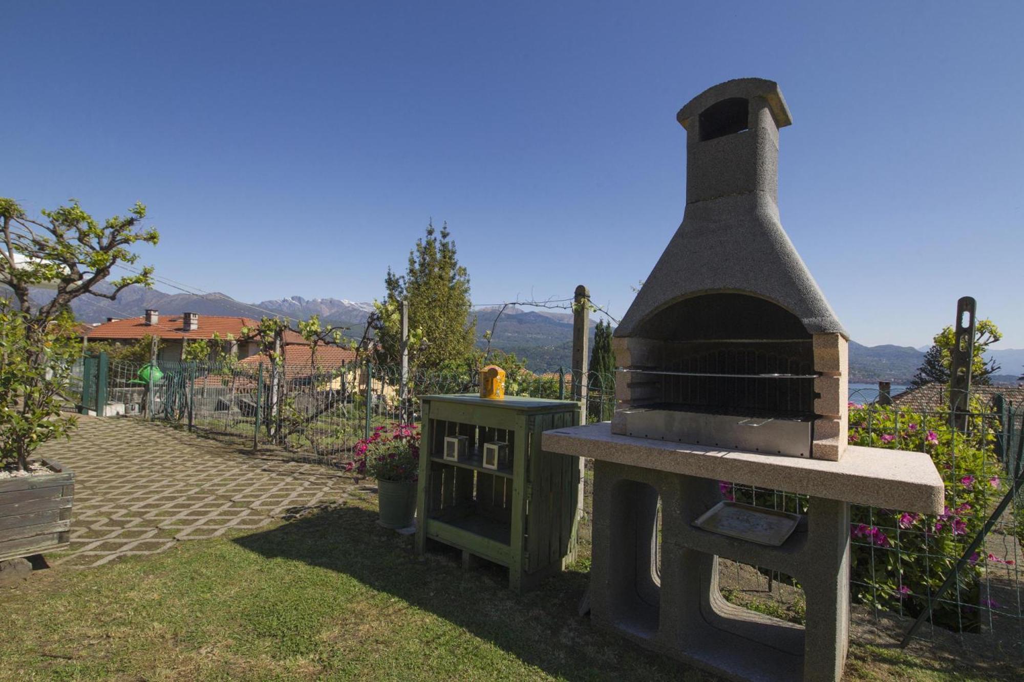 The Cottage On The Lake - Happy Rentals Baveno Exteriér fotografie