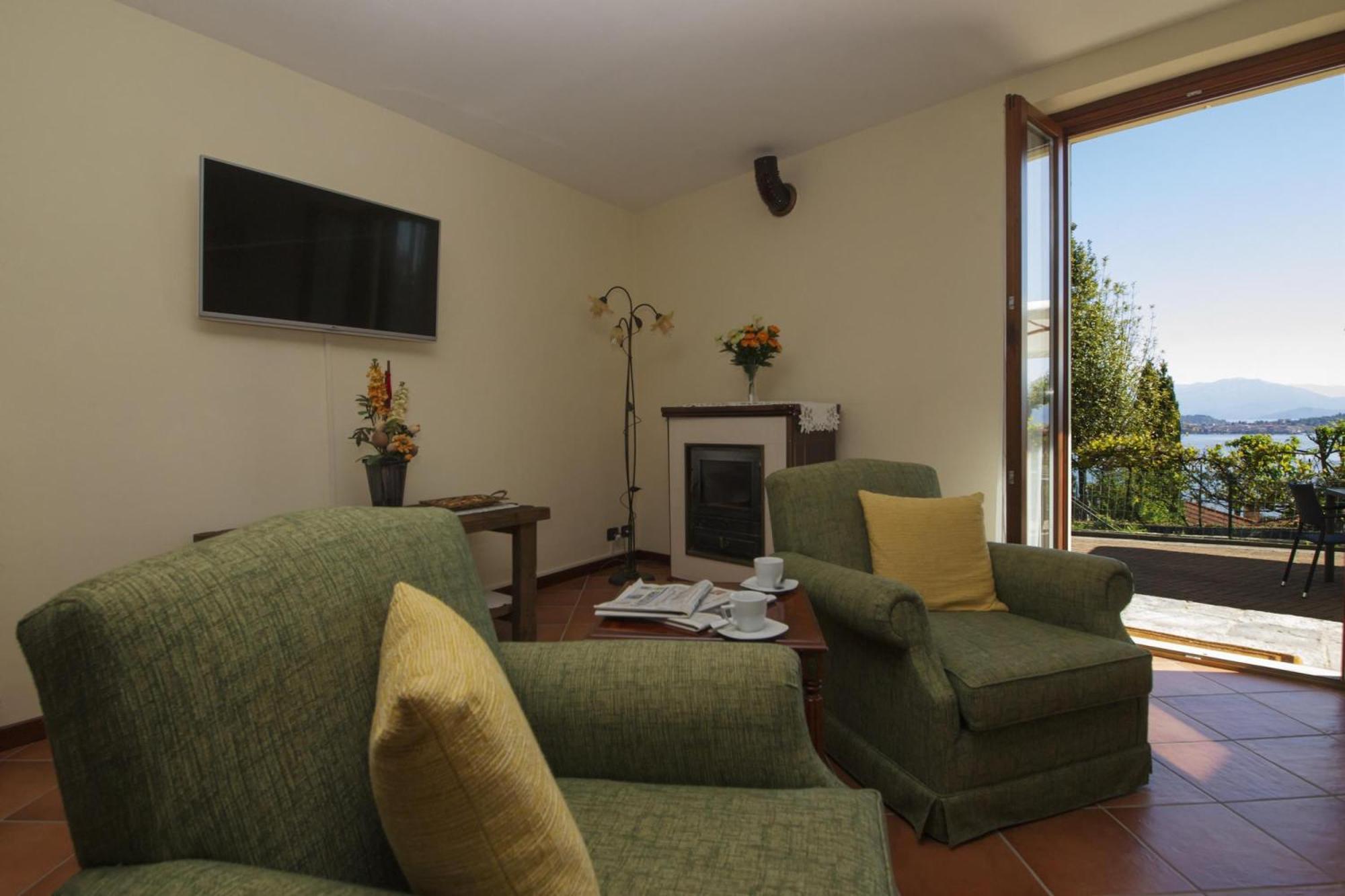 The Cottage On The Lake - Happy Rentals Baveno Exteriér fotografie