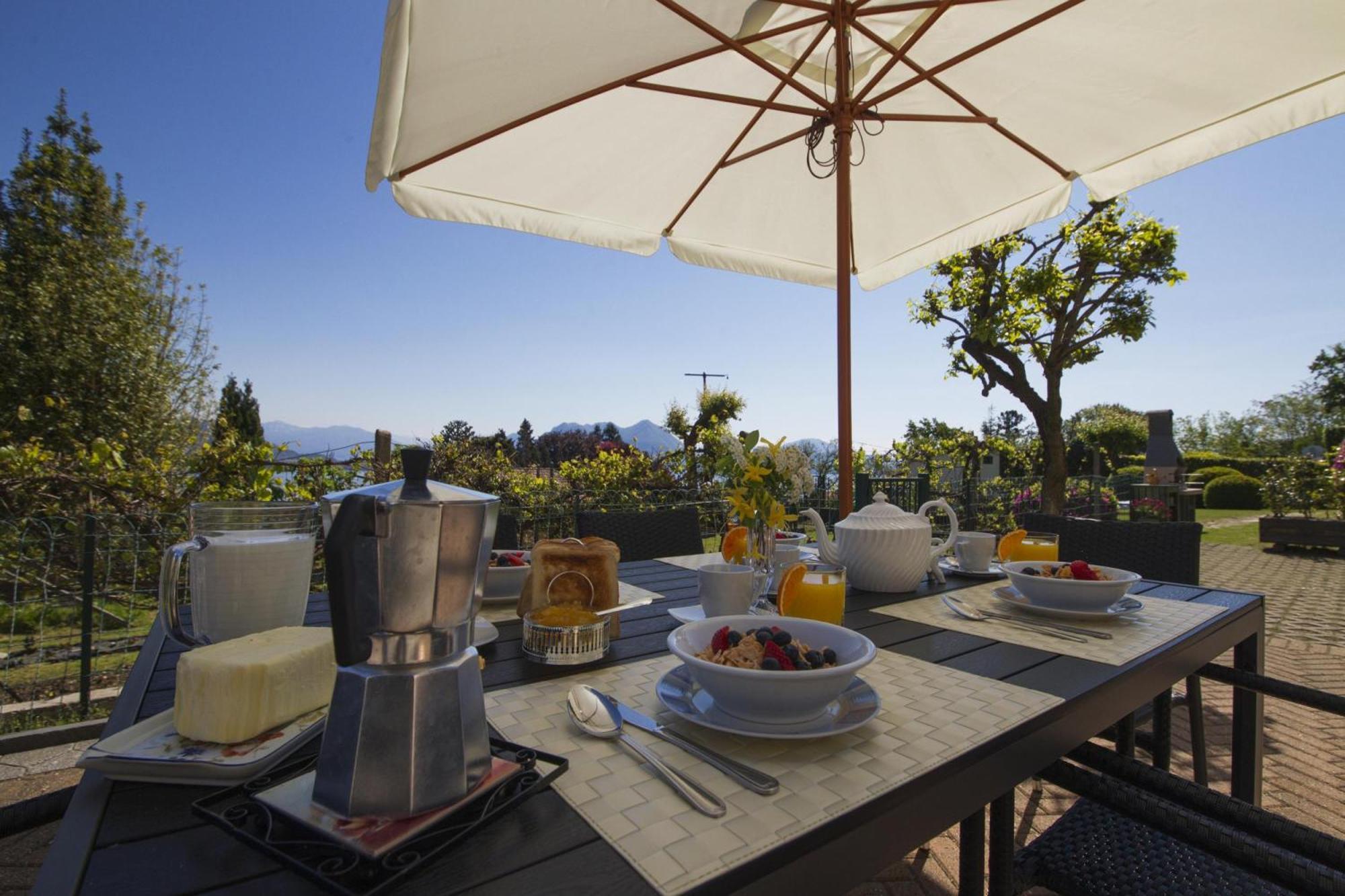The Cottage On The Lake - Happy Rentals Baveno Exteriér fotografie